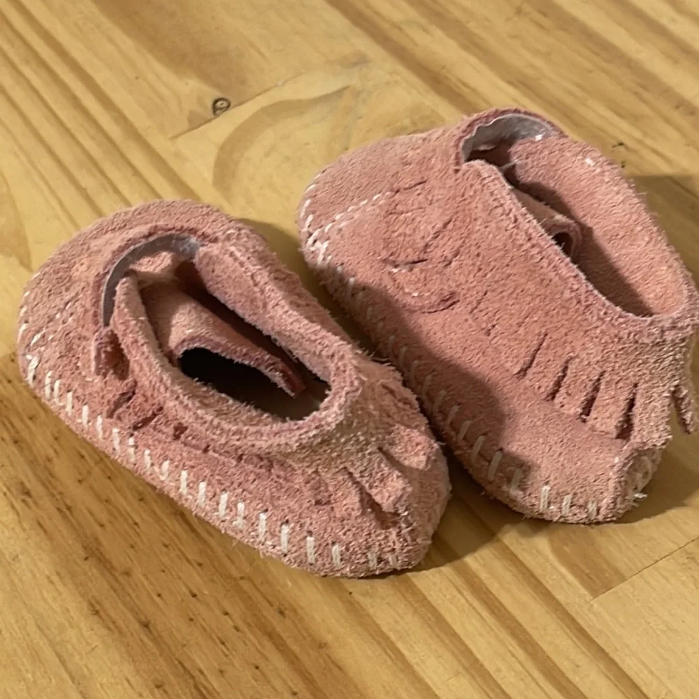 Minnetonka leather moccasin booties infant size 3